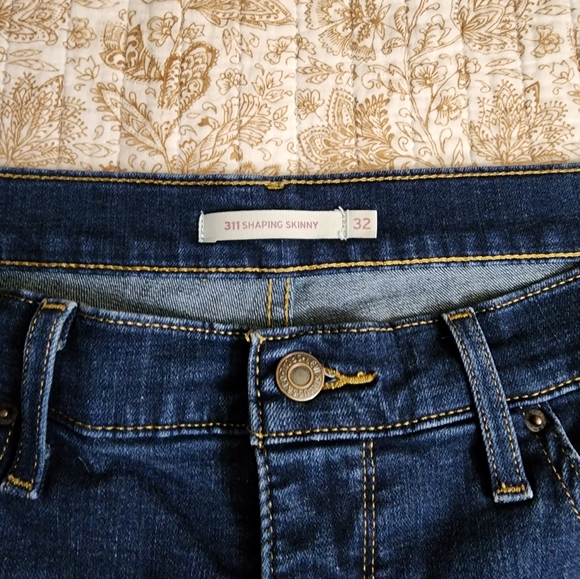 Women's Levi's 311 Shaping Skinny - Picture 3 of 6
